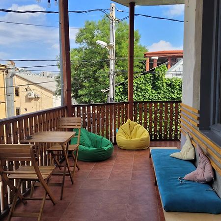 Friends Hostel Тбілісі Екстер'єр фото