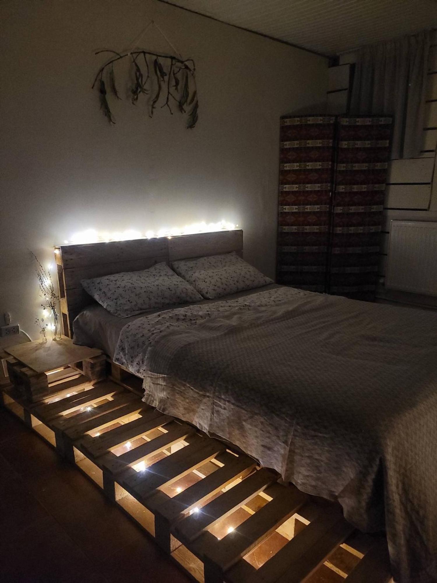 Friends Hostel Тбілісі Екстер'єр фото