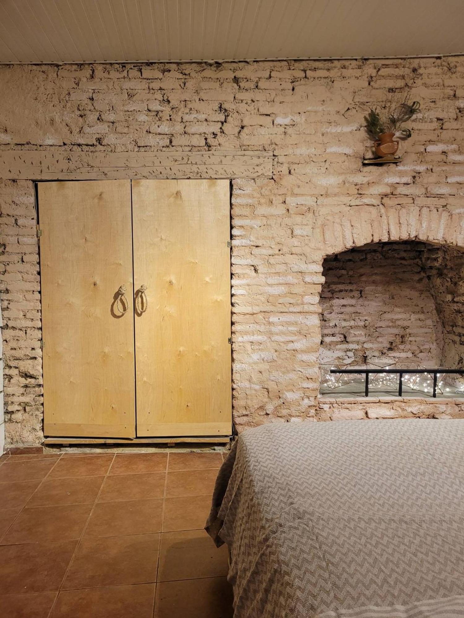 Friends Hostel Тбілісі Екстер'єр фото