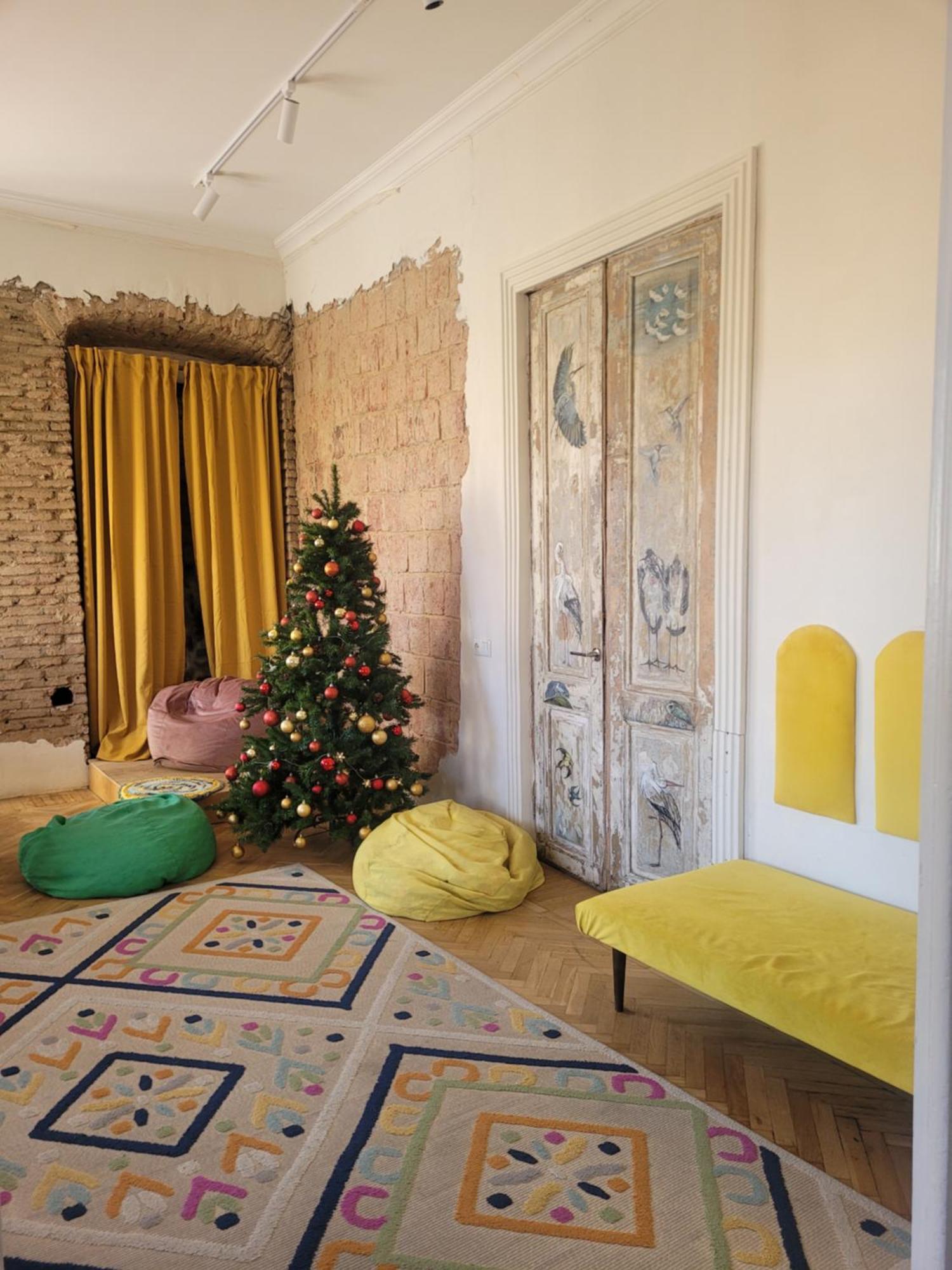 Friends Hostel Тбілісі Екстер'єр фото